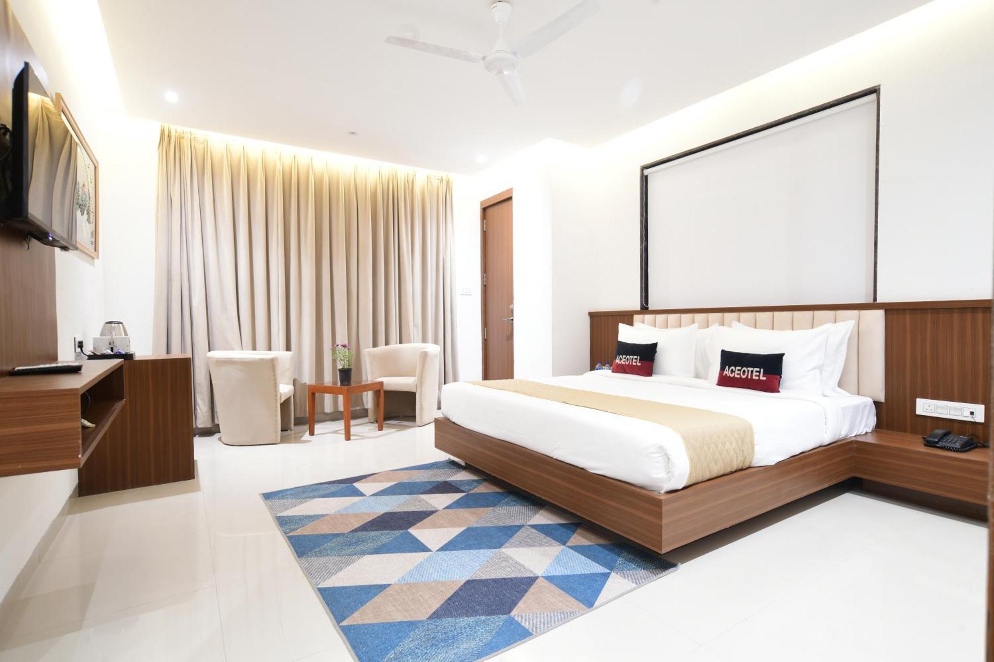Aceotel Premier, Vijay Nagar Indore Zewnętrze zdjęcie